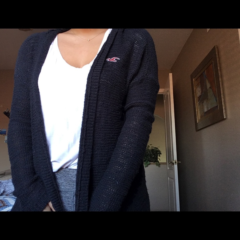Hollister cardigan